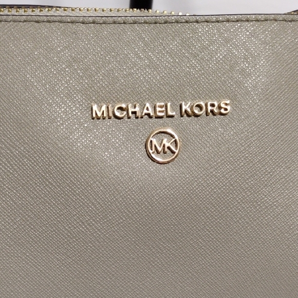 Michael Kors Sullivan Large Saffiano Green Structured Tote Used Once - Picture 2 of 14